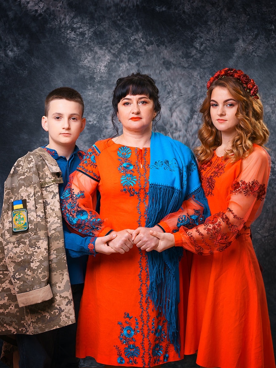 Кумановська Лілія Олексіївна - фотопроект "Незламні".
