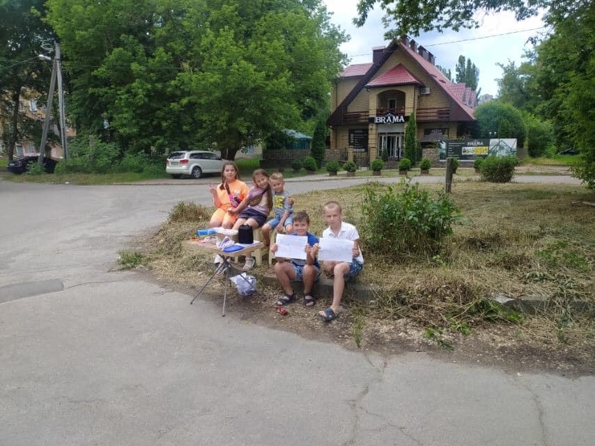 Умань, діти волонтери
