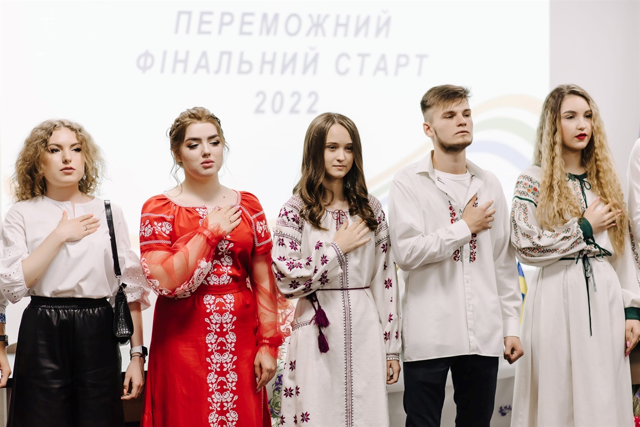 Умань, УАЛ, випускники