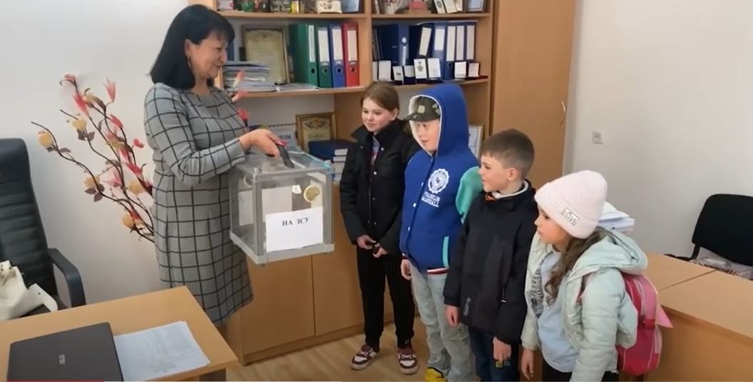 діти збирають на ЗСУ Родниківка