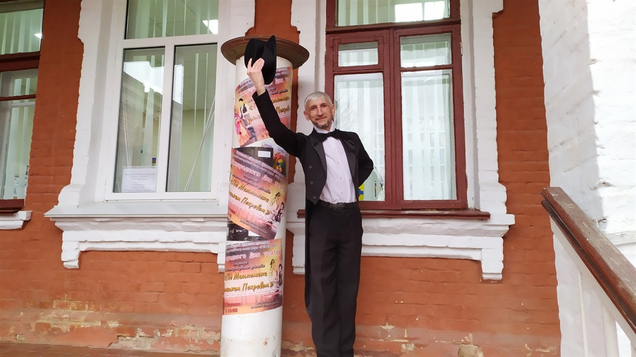 Умань, події квітня, театр