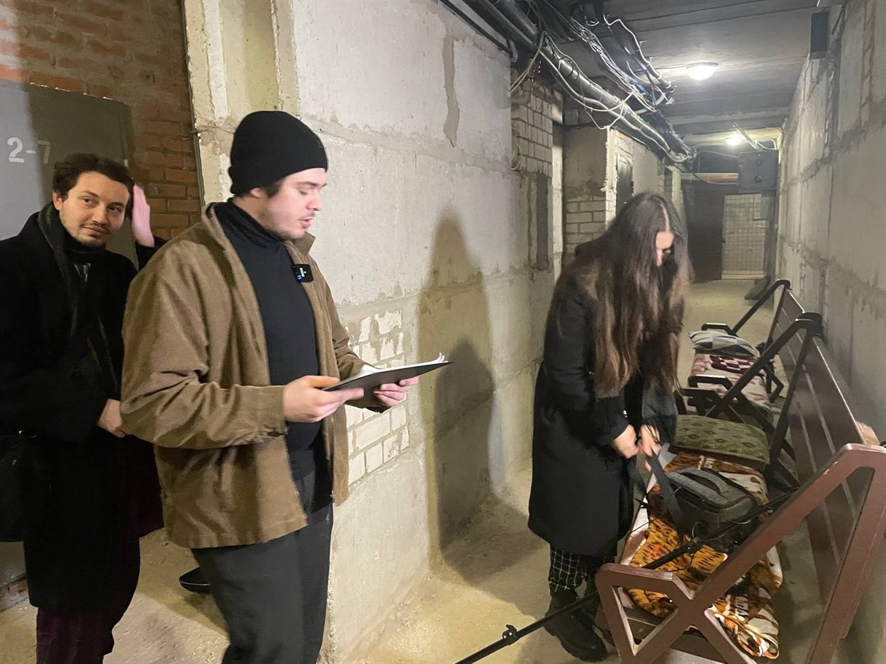 Деякі події перших днів війни відтворили уманці, які погодилися взяти участь в проекті. 